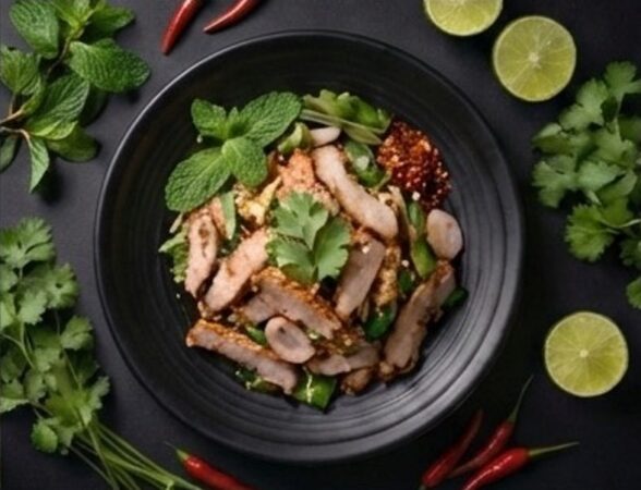 ナムトックコームーヤーン ナムトック・コームーヤーン Spicy Grilled Pork Neck Salad