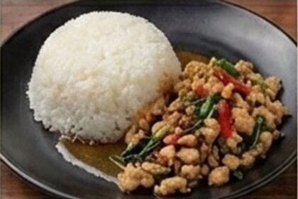 ガパオライス Thai Basil Stir-fry on Rice (Lunch)